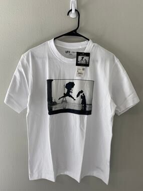 New Uniqlo x Elliott Erwitt Photo Graphic T-Shirt Size Medium